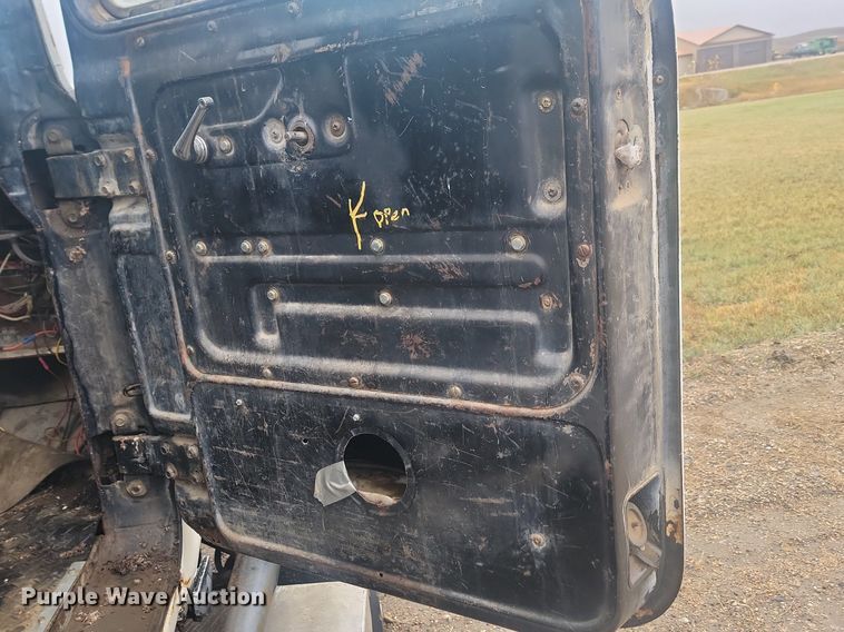 image for item MX9966 1979 Mack RL600L  water truck