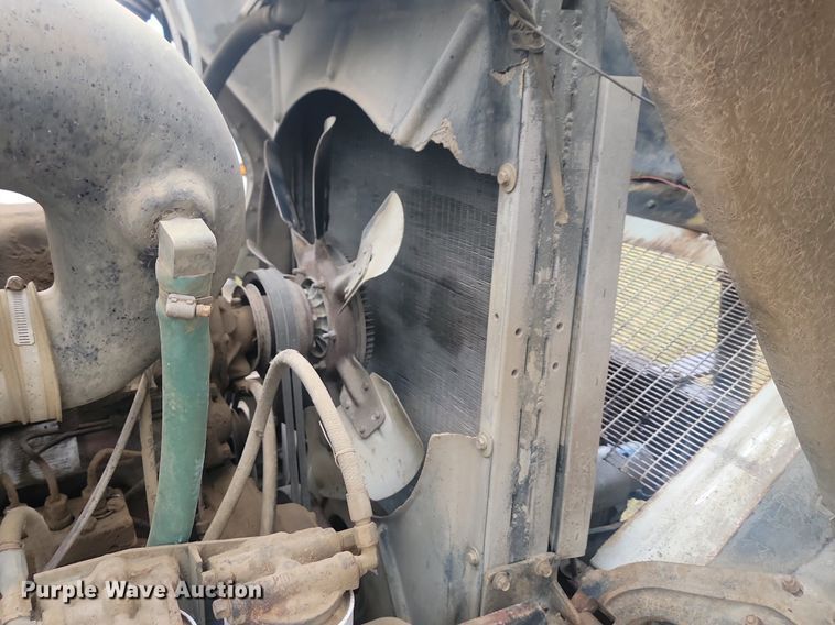 image for item MX9966 1979 Mack RL600L  water truck