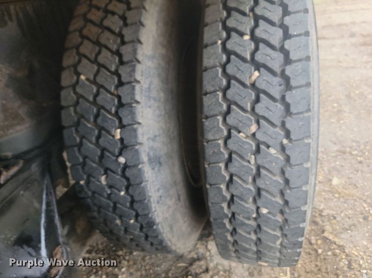 image for item MX9966 1979 Mack RL600L  water truck