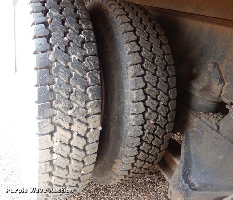 image for item MX9966 1979 Mack RL600L  water truck