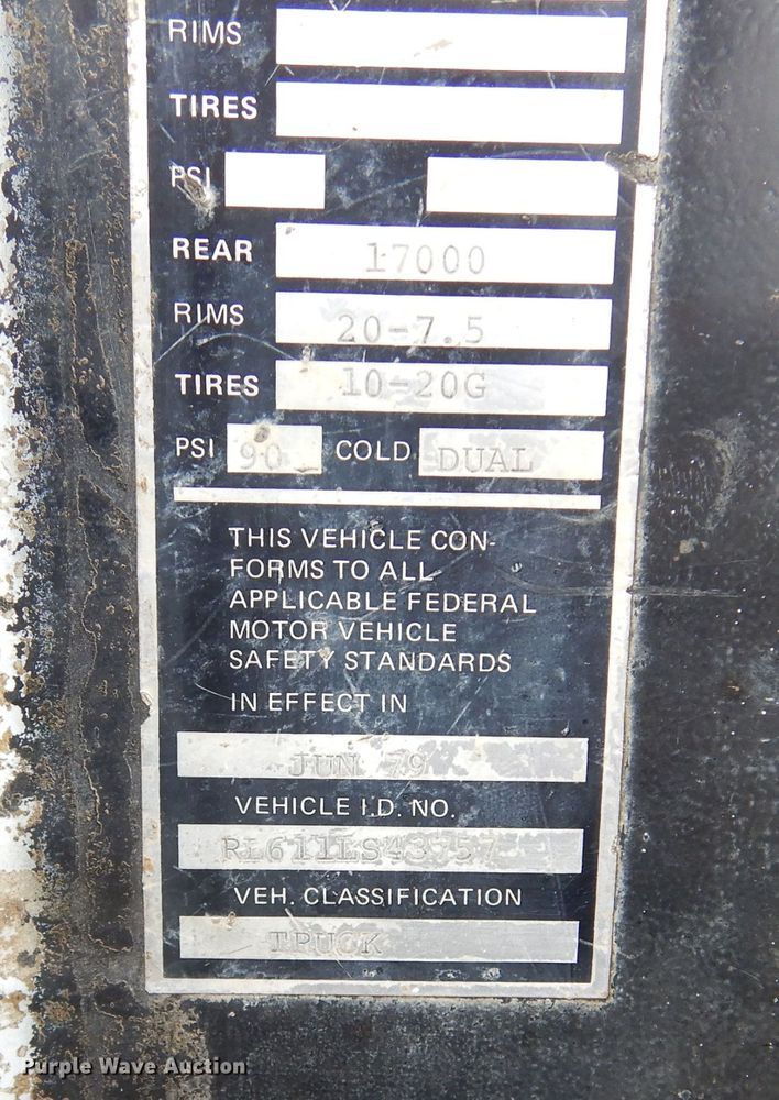 image for item MX9966 1979 Mack RL600L  water truck