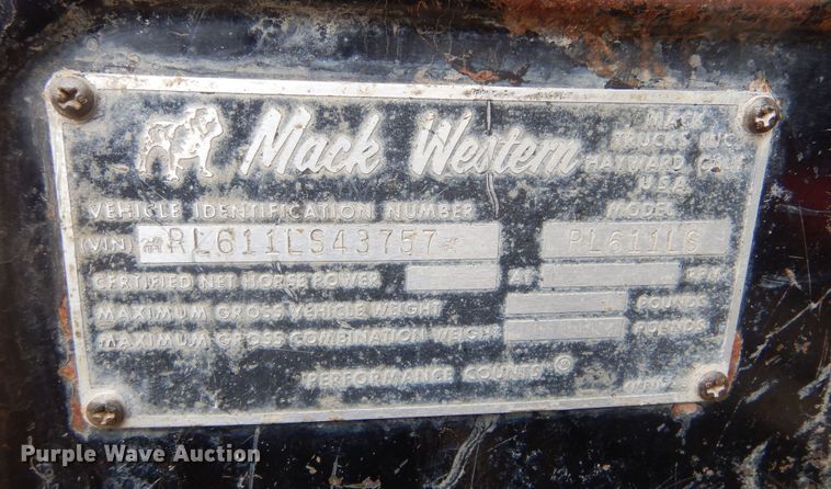image for item MX9966 1979 Mack RL600L  water truck