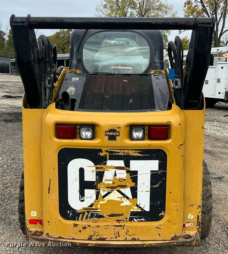 image for item NA9294 2011 Caterpillar 262C  skid steer loader