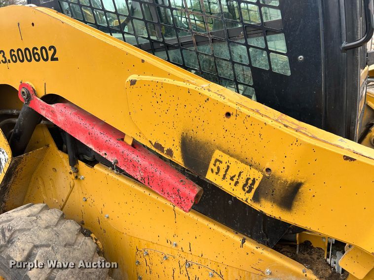image for item NA9294 2011 Caterpillar 262C  skid steer loader