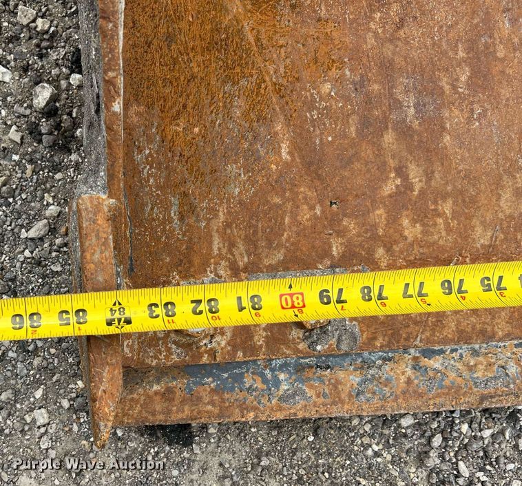 image for item NA9294 2011 Caterpillar 262C  skid steer loader