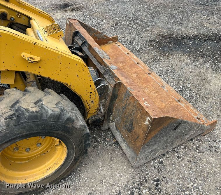image for item NA9294 2011 Caterpillar 262C  skid steer loader