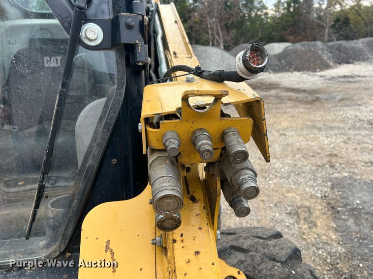 image for item NA9294 2011 Caterpillar 262C  skid steer loader