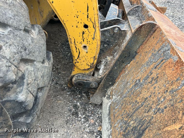 image for item NA9294 2011 Caterpillar 262C  skid steer loader