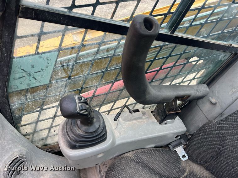 image for item NA9294 2011 Caterpillar 262C  skid steer loader