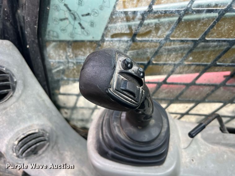 image for item NA9294 2011 Caterpillar 262C  skid steer loader