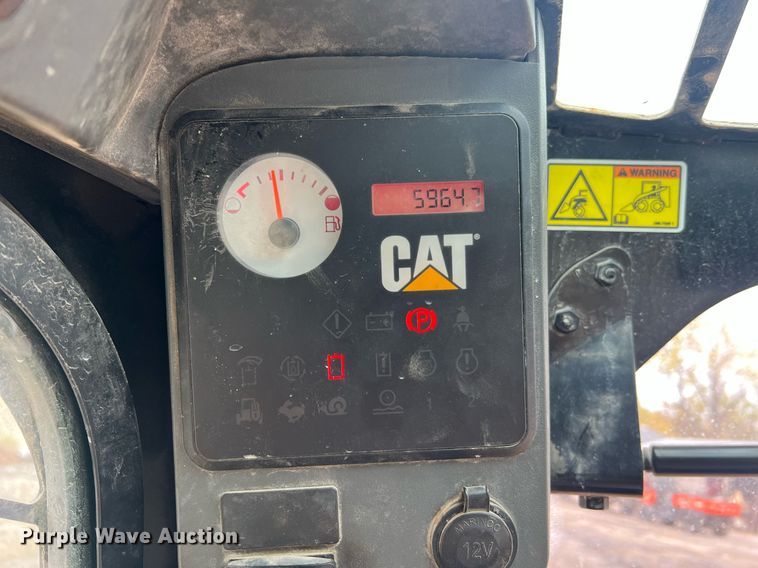 image for item NA9294 2011 Caterpillar 262C  skid steer loader
