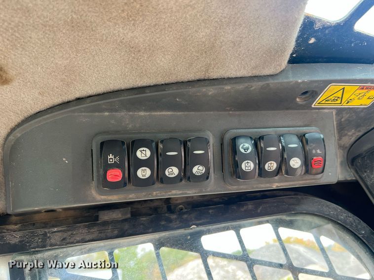 image for item NA9294 2011 Caterpillar 262C  skid steer loader
