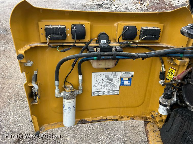 image for item NA9294 2011 Caterpillar 262C  skid steer loader