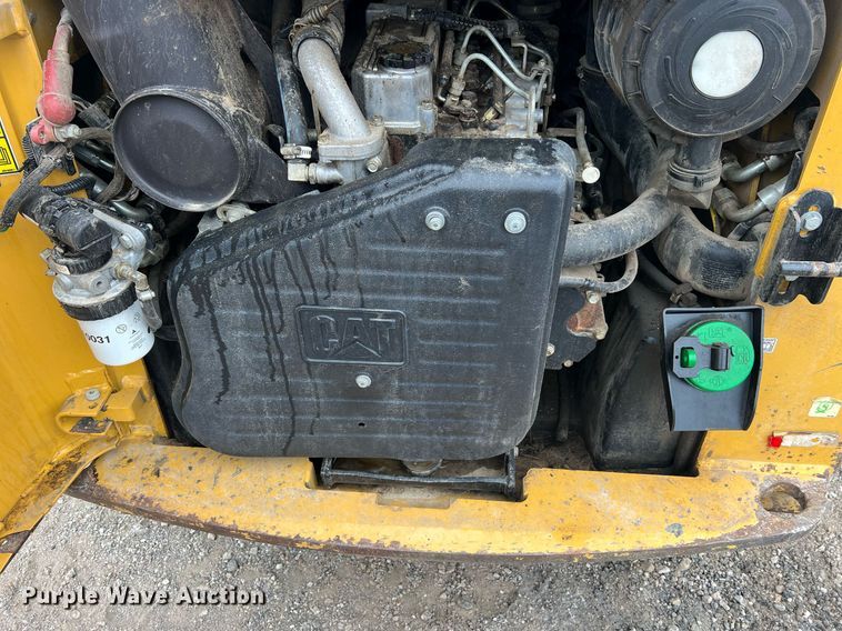 image for item NA9294 2011 Caterpillar 262C  skid steer loader