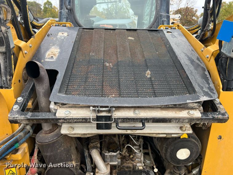 image for item NA9294 2011 Caterpillar 262C  skid steer loader