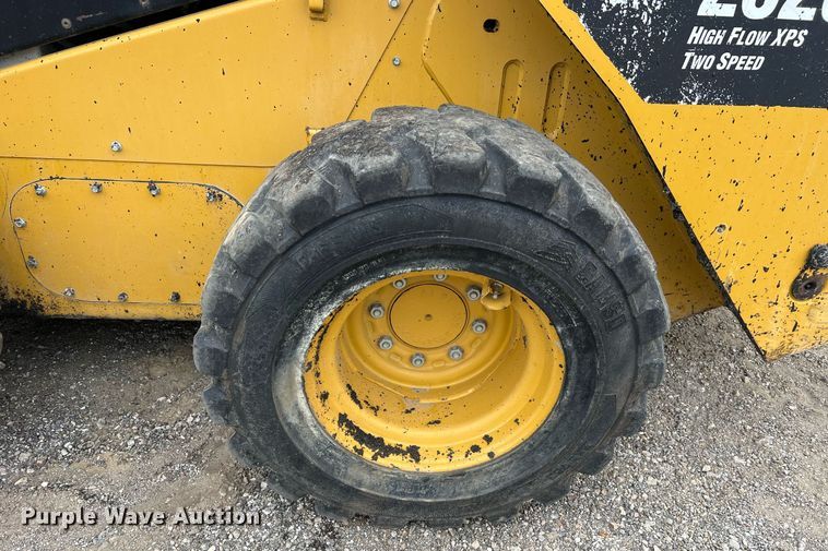 image for item NA9294 2011 Caterpillar 262C  skid steer loader