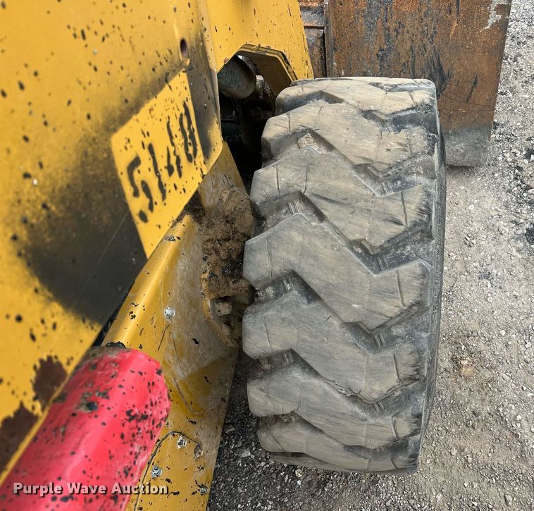 image for item NA9294 2011 Caterpillar 262C  skid steer loader