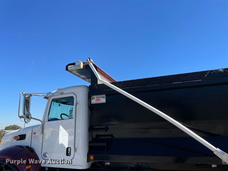 image for item NA9671 2022 Peterbilt 348  dump truck