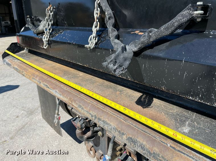 image for item NA9671 2022 Peterbilt 348  dump truck