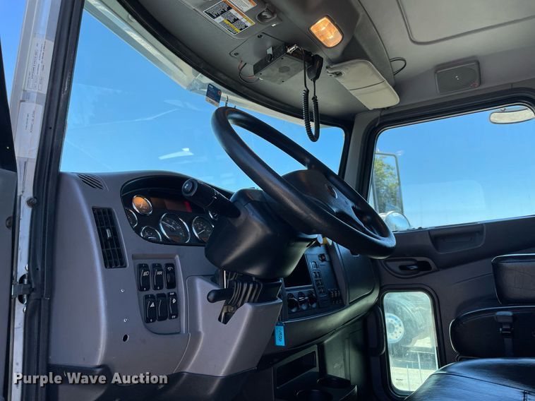 image for item NA9671 2022 Peterbilt 348  dump truck