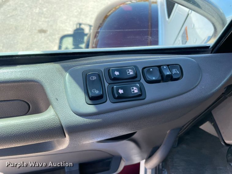 image for item NA9671 2022 Peterbilt 348  dump truck