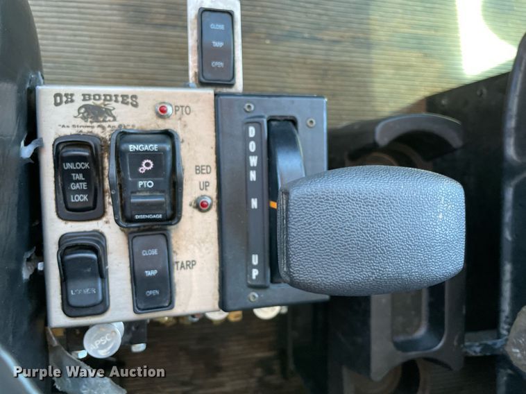 image for item NA9671 2022 Peterbilt 348  dump truck