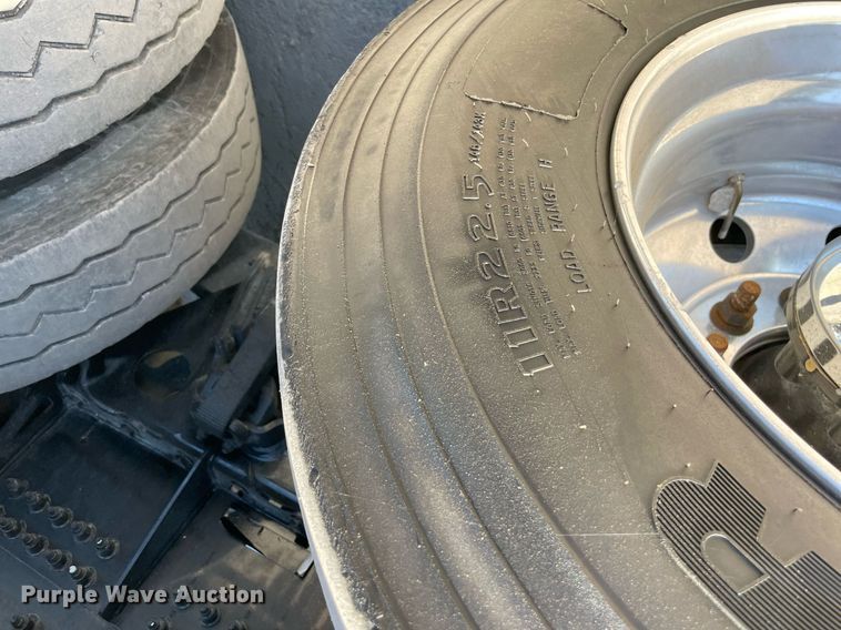 image for item NA9671 2022 Peterbilt 348  dump truck