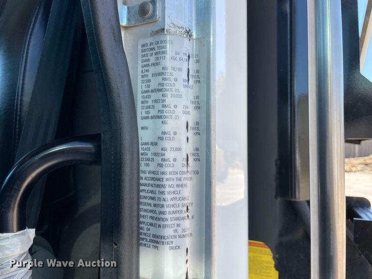 image for item NA9671 2022 Peterbilt 348  dump truck