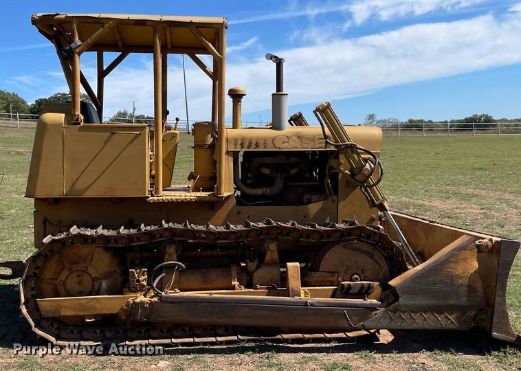 image for item NA9675 1965 Case 1000D  dozer