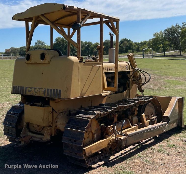 image for item NA9675 1965 Case 1000D  dozer