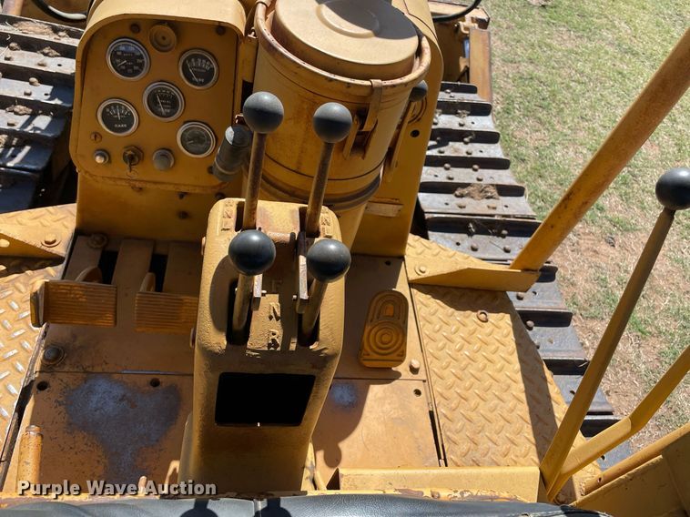 image for item NA9675 1965 Case 1000D  dozer