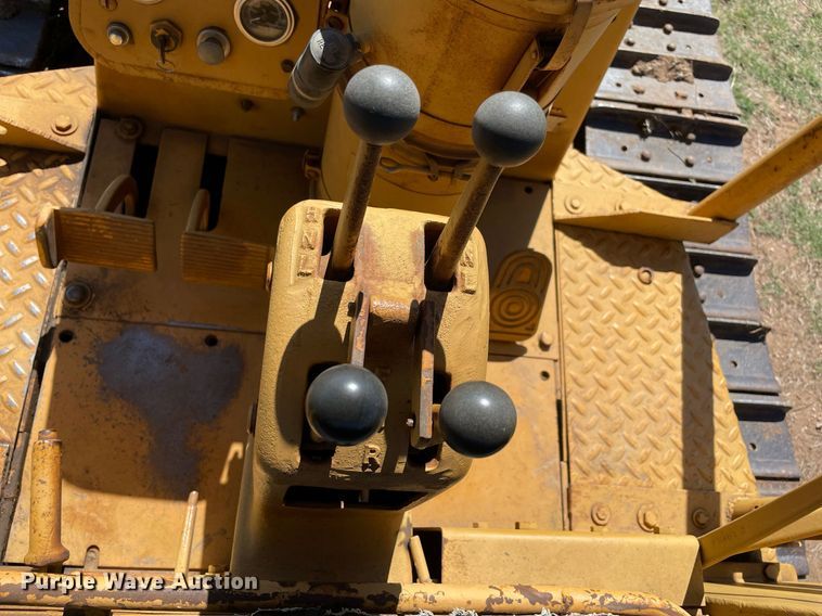 image for item NA9675 1965 Case 1000D  dozer