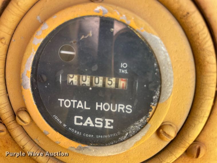 image for item NA9675 1965 Case 1000D  dozer