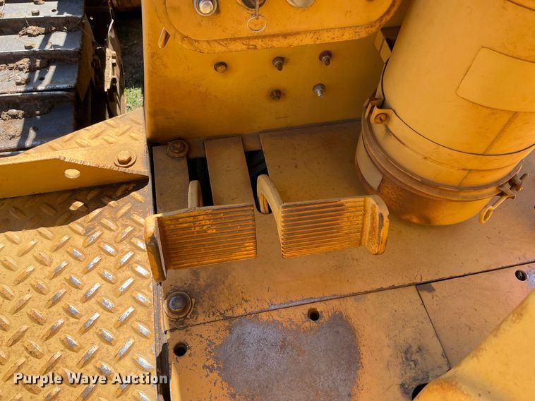 image for item NA9675 1965 Case 1000D  dozer