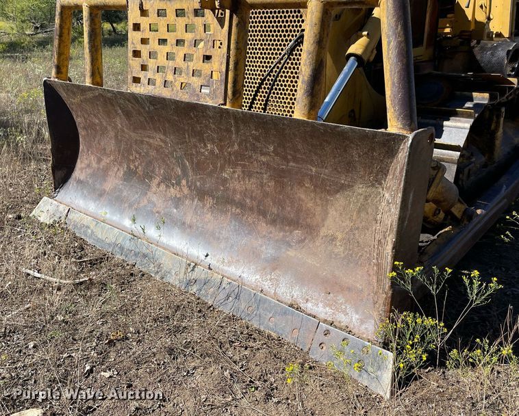image for item NA9682 1984 Caterpillar D6D  dozer