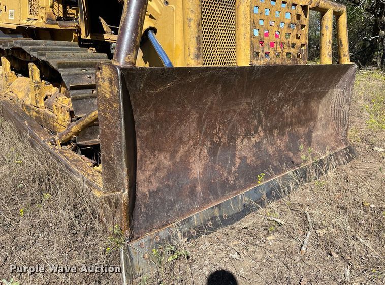 image for item NA9682 1984 Caterpillar D6D  dozer