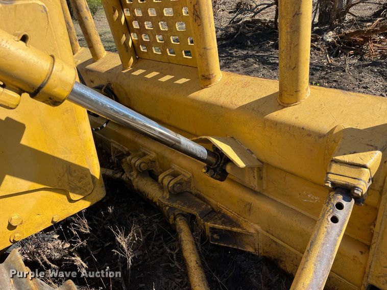 image for item NA9682 1984 Caterpillar D6D  dozer