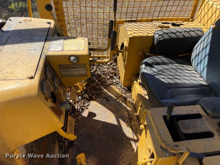 image for item NA9682 1984 Caterpillar D6D  dozer