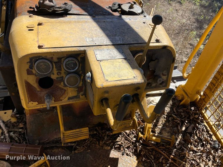 image for item NA9682 1984 Caterpillar D6D  dozer