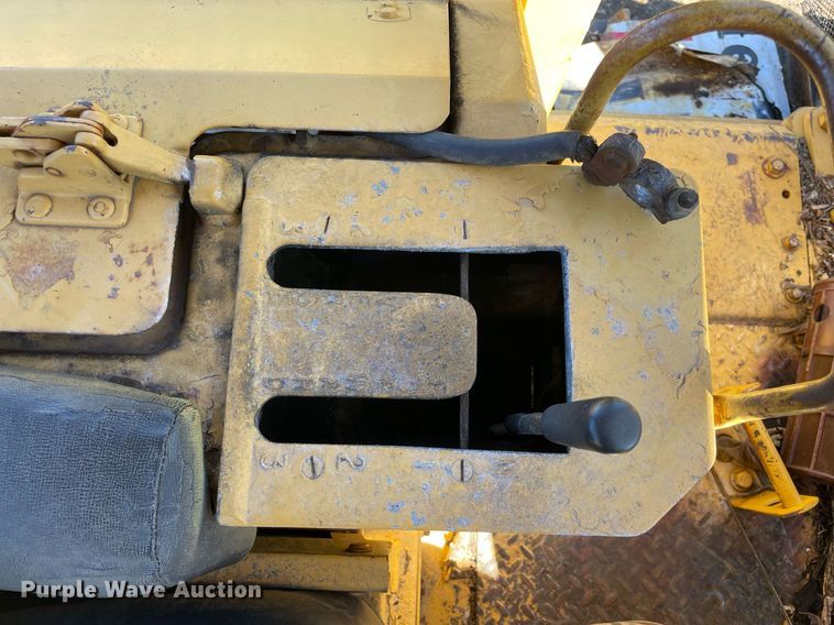 image for item NA9682 1984 Caterpillar D6D  dozer