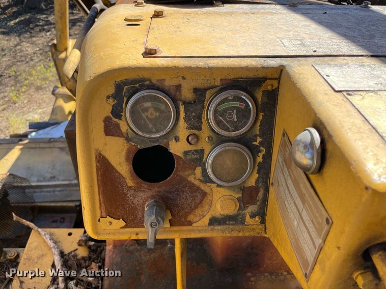 image for item NA9682 1984 Caterpillar D6D  dozer