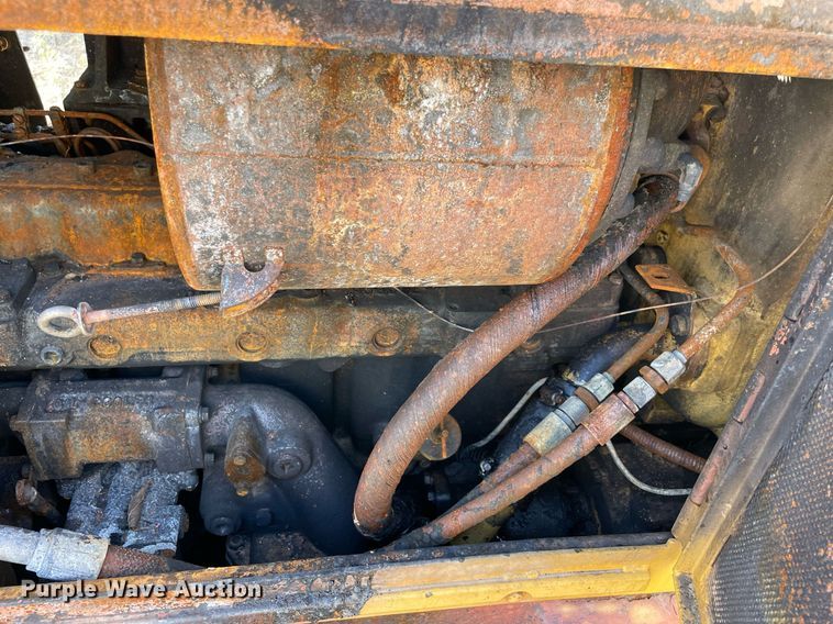 image for item NA9682 1984 Caterpillar D6D  dozer