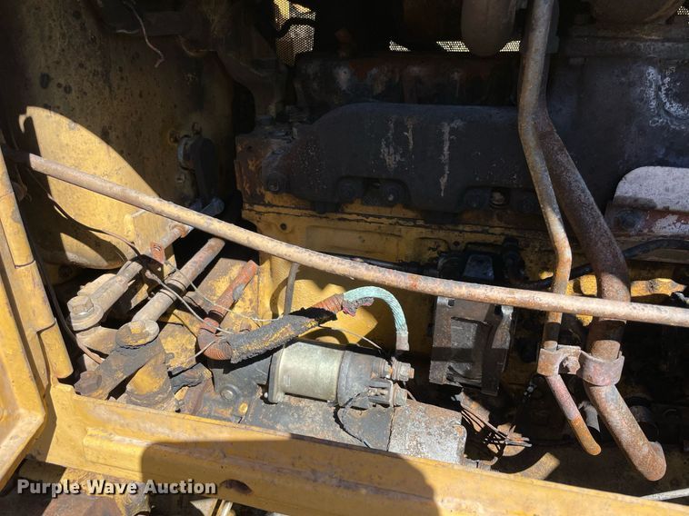 image for item NA9682 1984 Caterpillar D6D  dozer