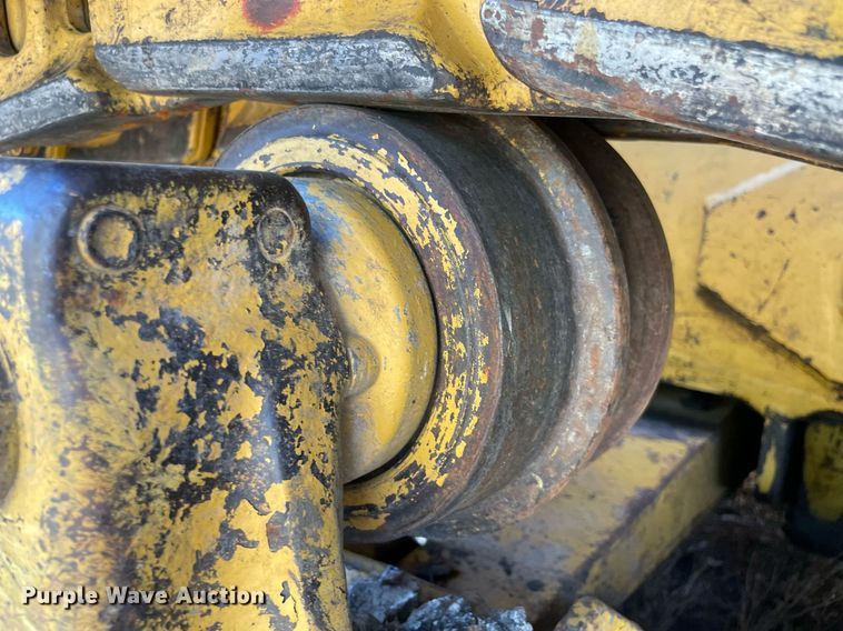 image for item NA9682 1984 Caterpillar D6D  dozer