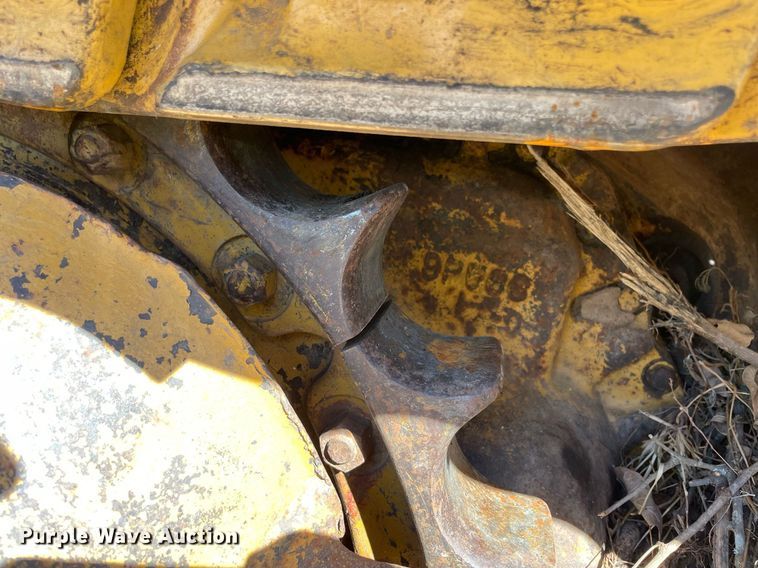 image for item NA9682 1984 Caterpillar D6D  dozer