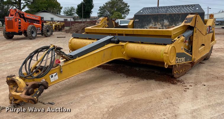 image for item NA9683 2017 John Deere 2010DE  scraper