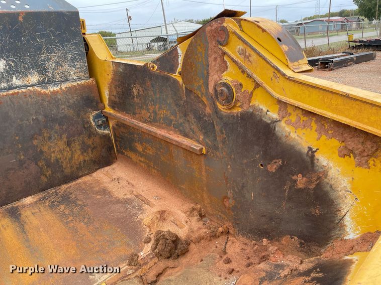 image for item NA9683 2017 John Deere 2010DE  scraper