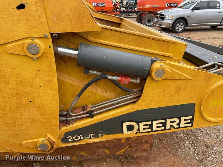image for item NA9683 2017 John Deere 2010DE  scraper