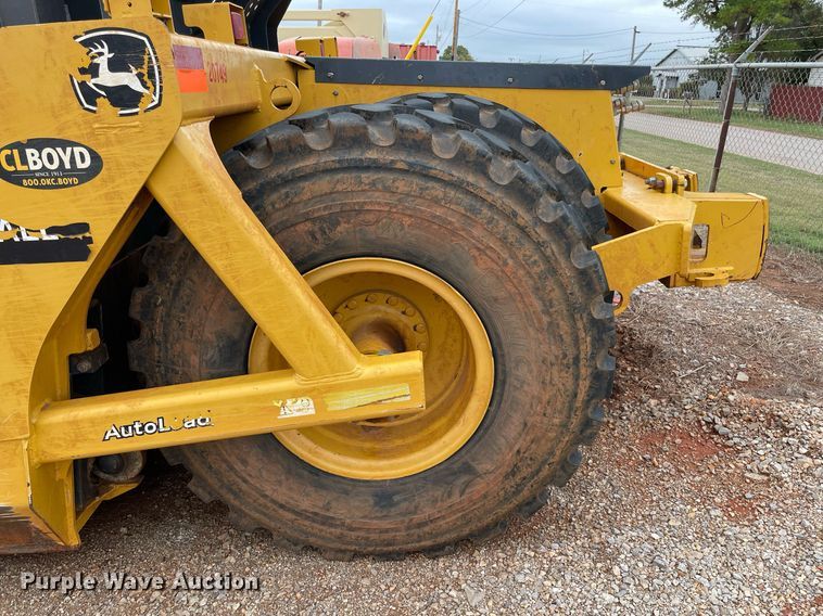 image for item NA9683 2017 John Deere 2010DE  scraper