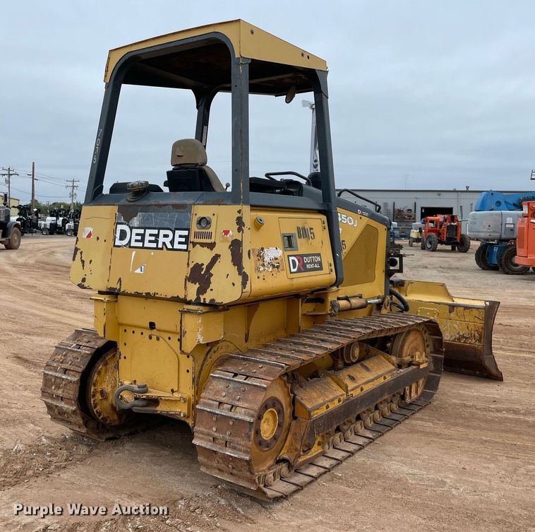 image for item NA9684 2007 John Deere 450J LT dozer